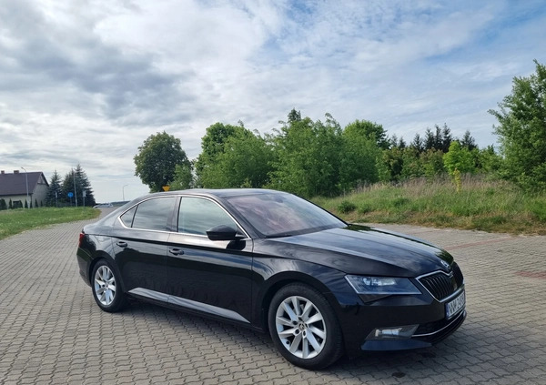 Skoda Superb cena 84900 przebieg: 159000, rok produkcji 2018 z Ryglice małe 191